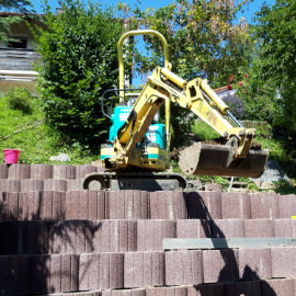 Umgestaltung mit Pflanzwall