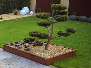 Beetabgrenzung aus Cortenstahl